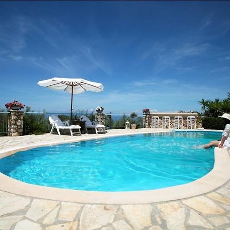 Villa Elenia Tsoukaládhes Quarto foto